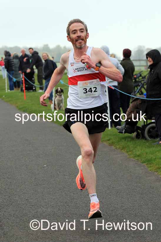 Senior Mens and Senior Womens 2022 Heaton Memorial 10k Road Race, Newcastle Town Moor.  Photo: David T. Hewitson/Sports for All Pics
